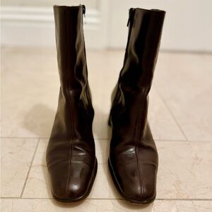 DKNY Dark Brown Leather Booties Sz 8 Inside Zip Low Heel Very Good Condition